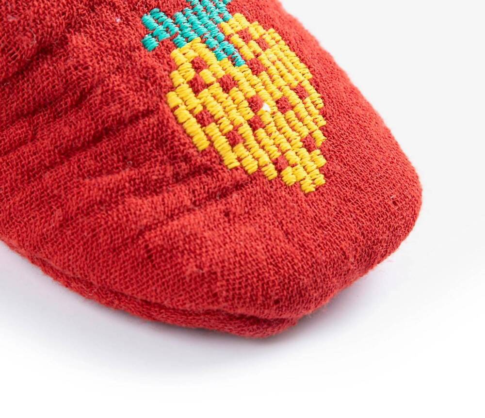 NEW BOBO CHOSES baby's strawberry slippers in multicolor - Picture 4 of 4